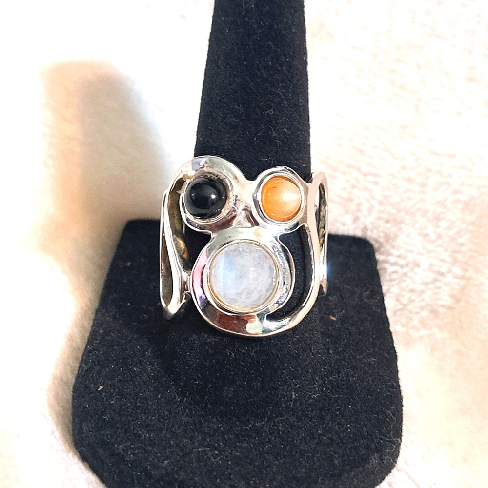 Elegant Silver Multi-Stone Ring - image 5
